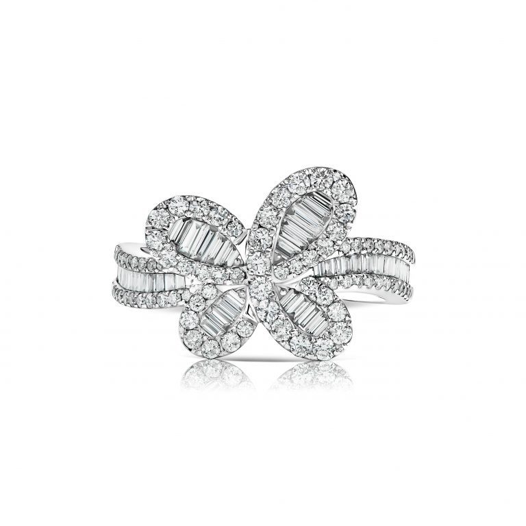 Кольцо с бриллиантами «Маленькая бабочка»