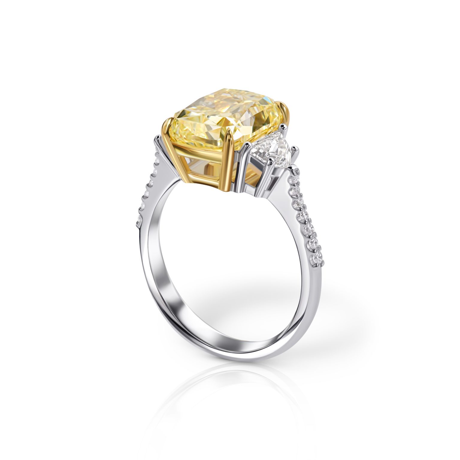Кольцо с желтым бриллиантом 4.53 ct